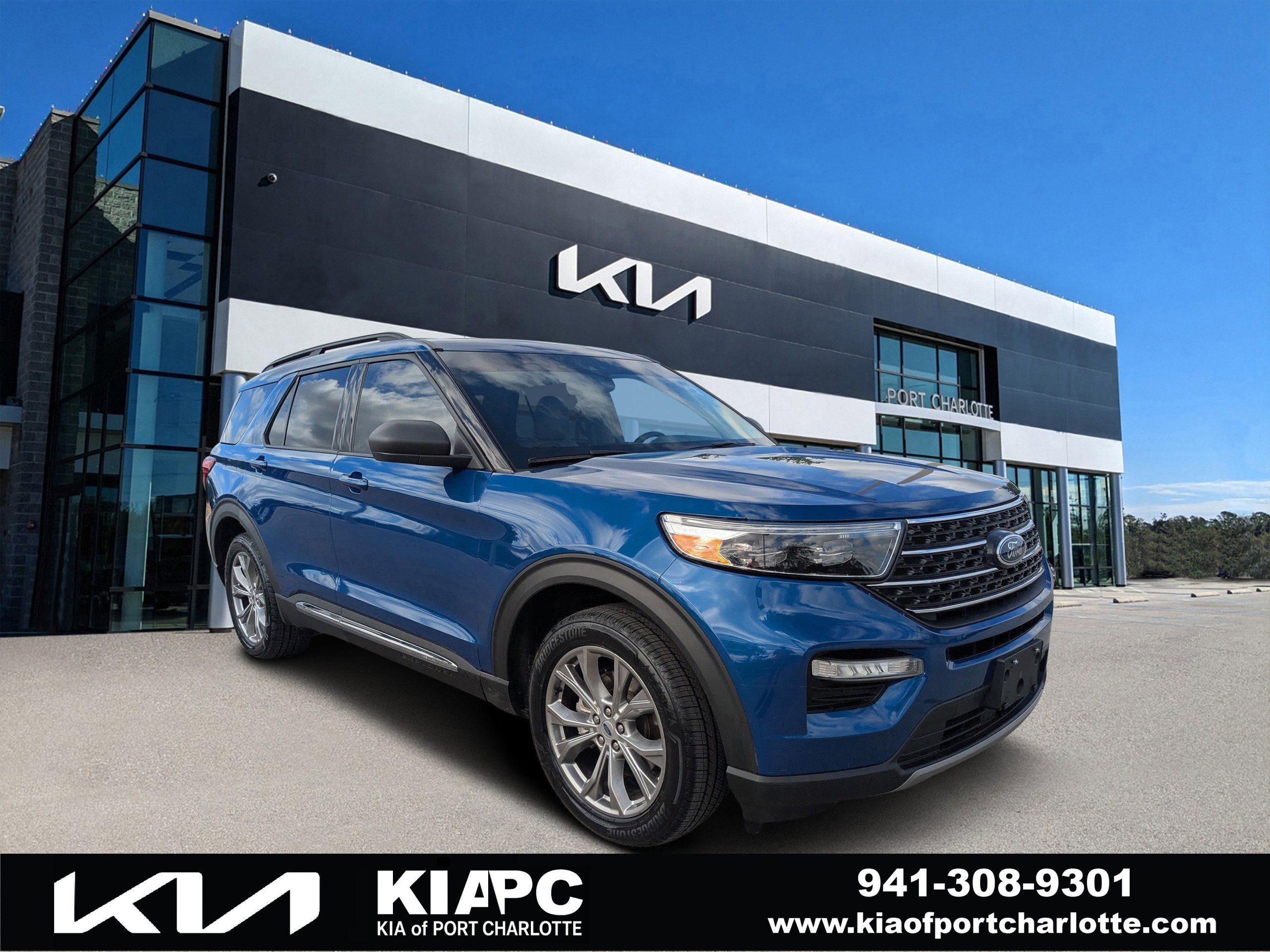 2022 Ford Explorer XLT's photo