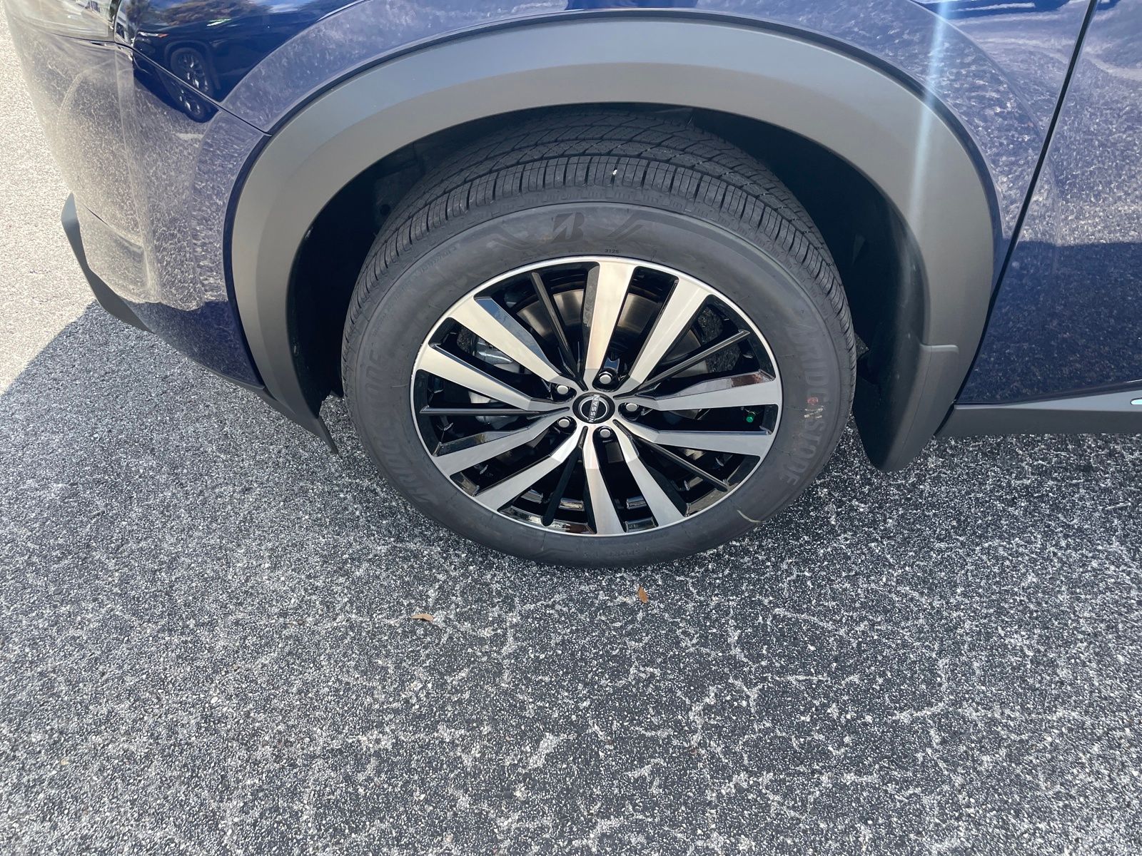 2025 Nissan Pathfinder Platinum photo 9