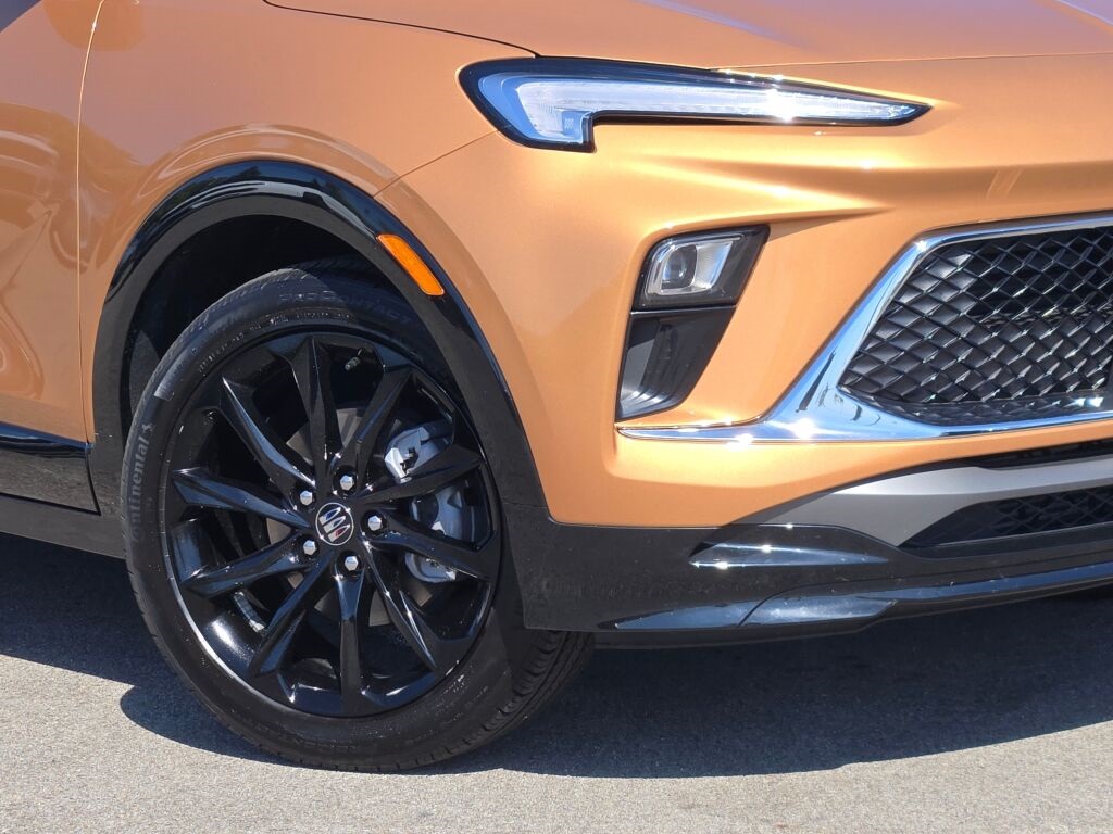 2024 Buick Encore GX Sport Touring photo 3