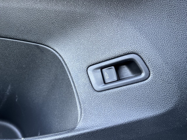 2024 Volkswagen Atlas Peak Edition SE Technology photo 30