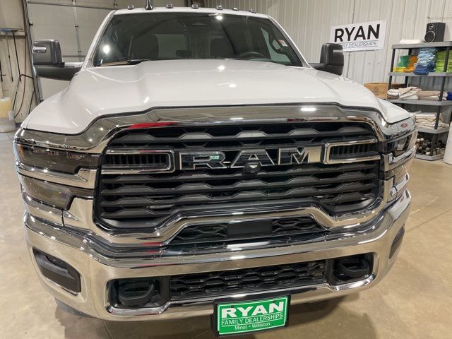2025 Ram 3500 Tradesman photo 4