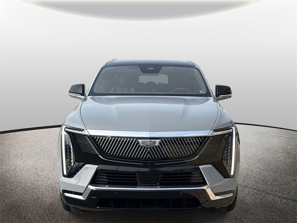 2026 Cadillac Escalade Luxury photo 4