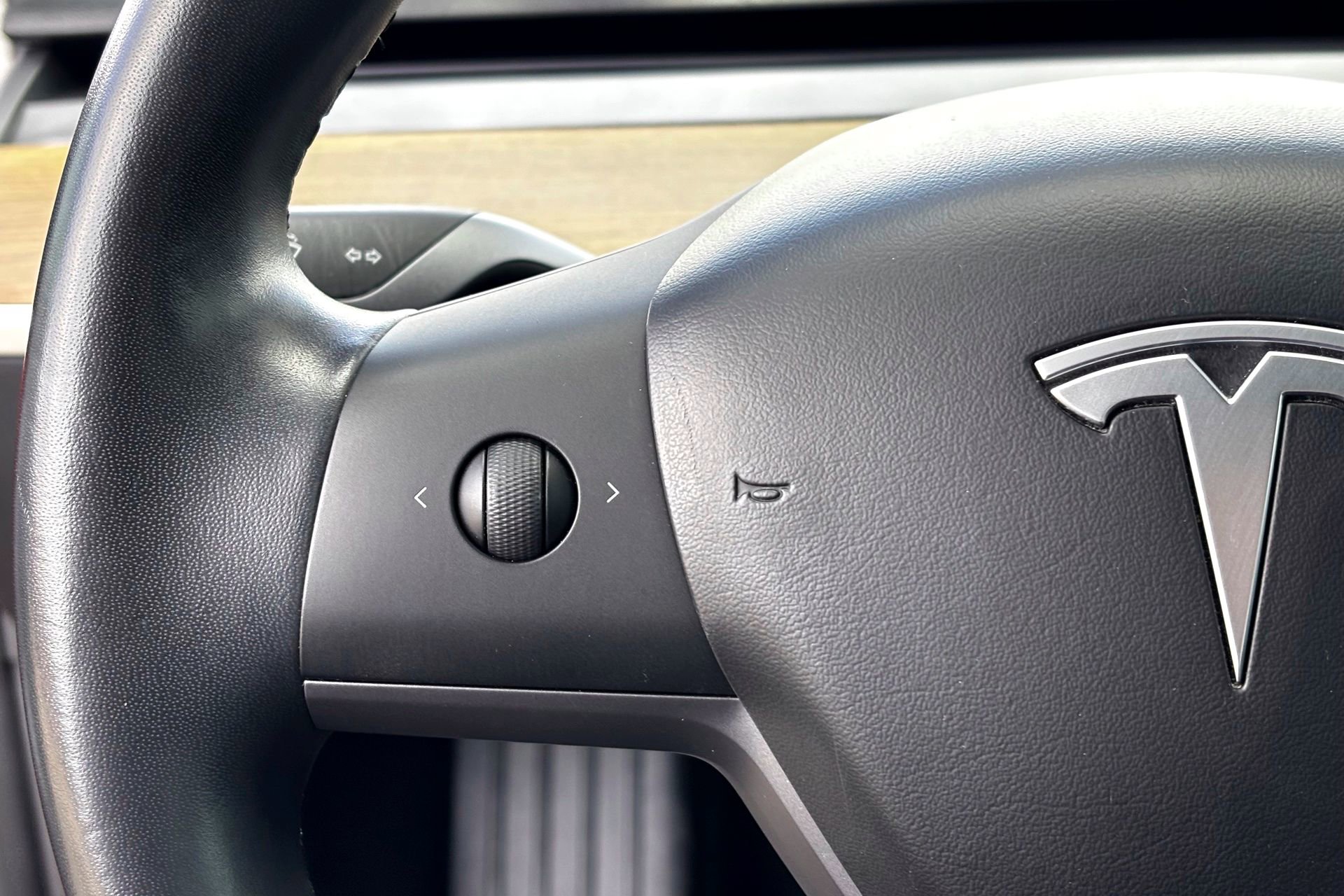 2018 Tesla Model 3 Long Range photo 13