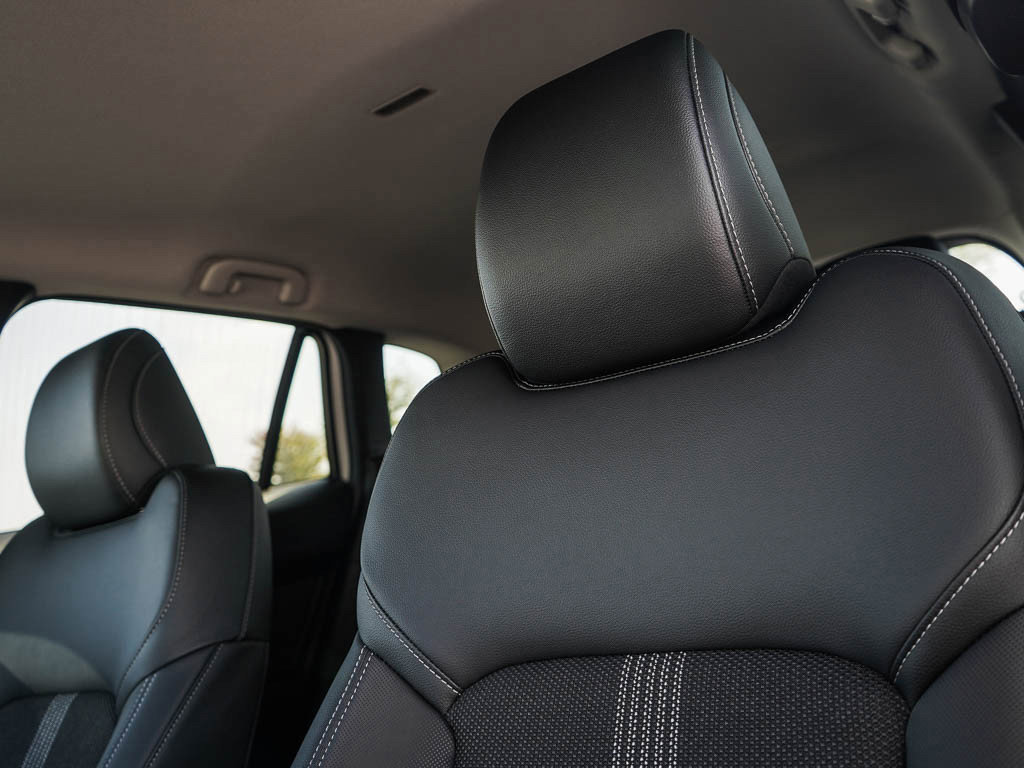 2025 Mazda CX-50 2.5 Select photo 18