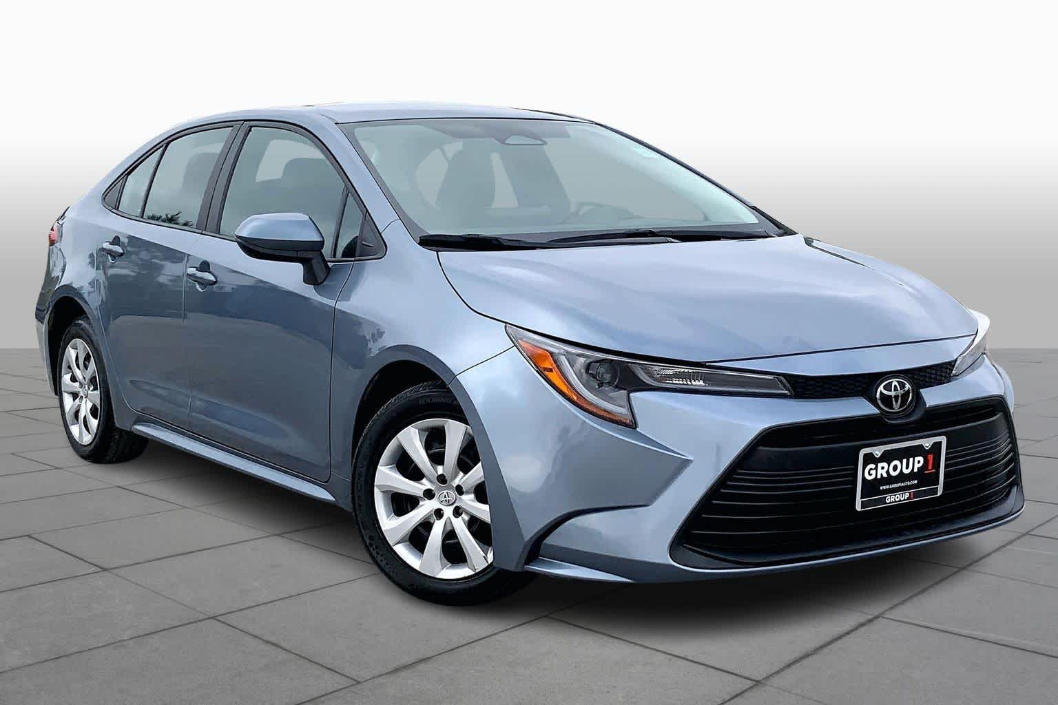 Used 2024 Toyota Corolla LE with VIN 5YFB4MDE9RP090178 for sale in Northfield, Minnesota