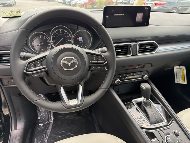 2025 Mazda CX-5 2.5 S Preferred photo 10