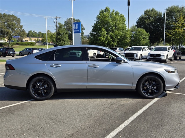 2025 Honda Accord SE photo 2