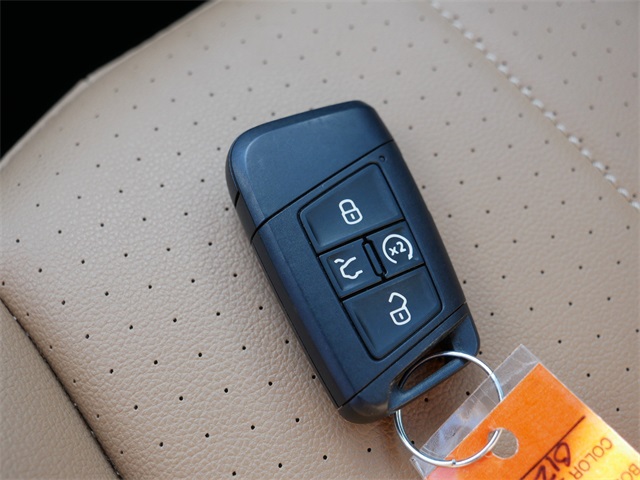 2023 Volkswagen Tiguan SE R-Line Black photo 37