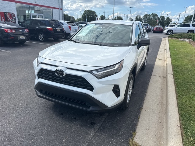 2025 Toyota RAV4 LE photo 11