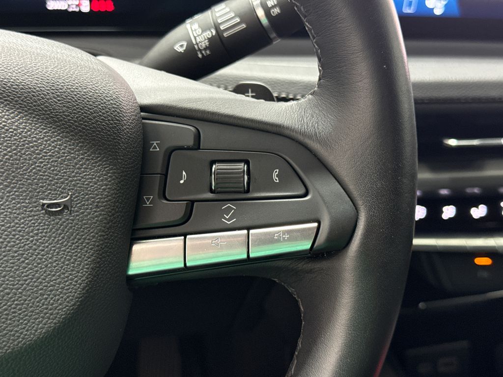 2025 Cadillac XT4 Premium Luxury photo 19