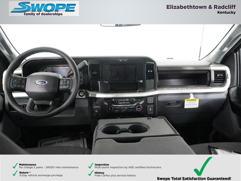 2025 Ford F-250 XL photo 3