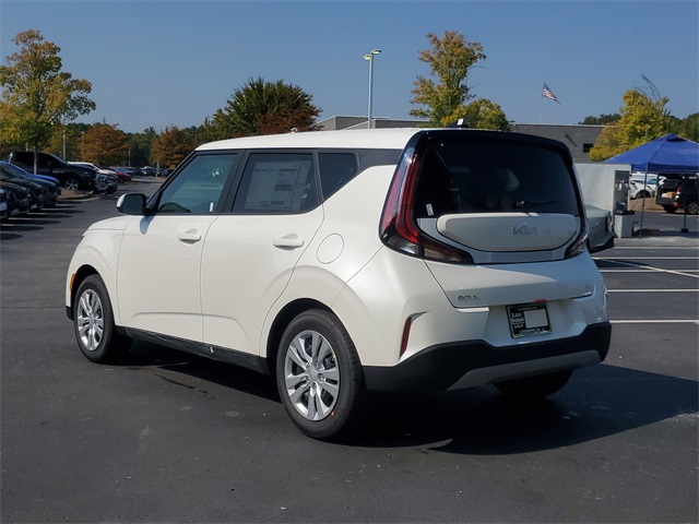 2025 Kia Soul LX S photo 6