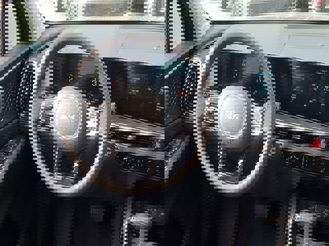 2025 Kia Sorento LX photo 16