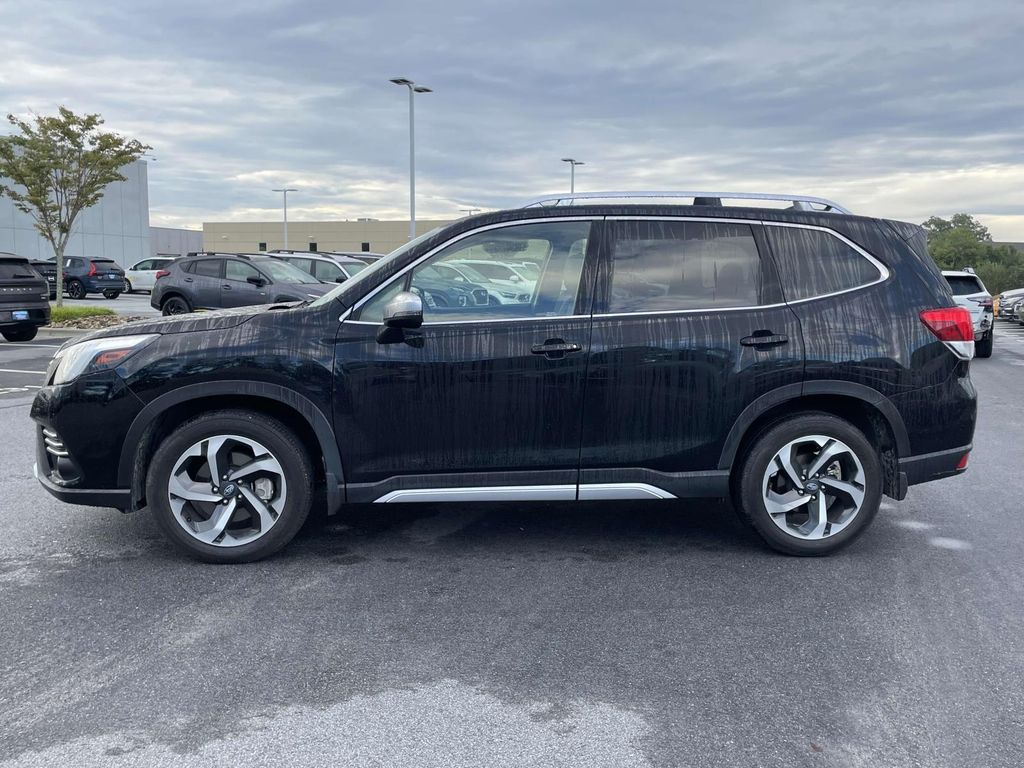 2024 Subaru Forester Touring photo 22
