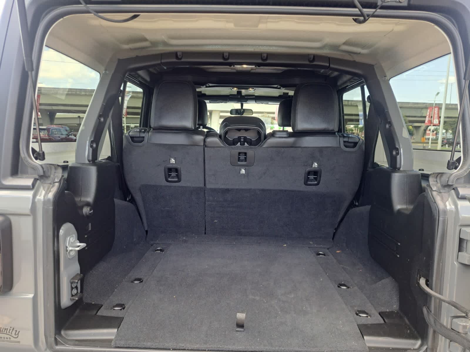2020 Jeep Wrangler Unlimited Freedom photo 24