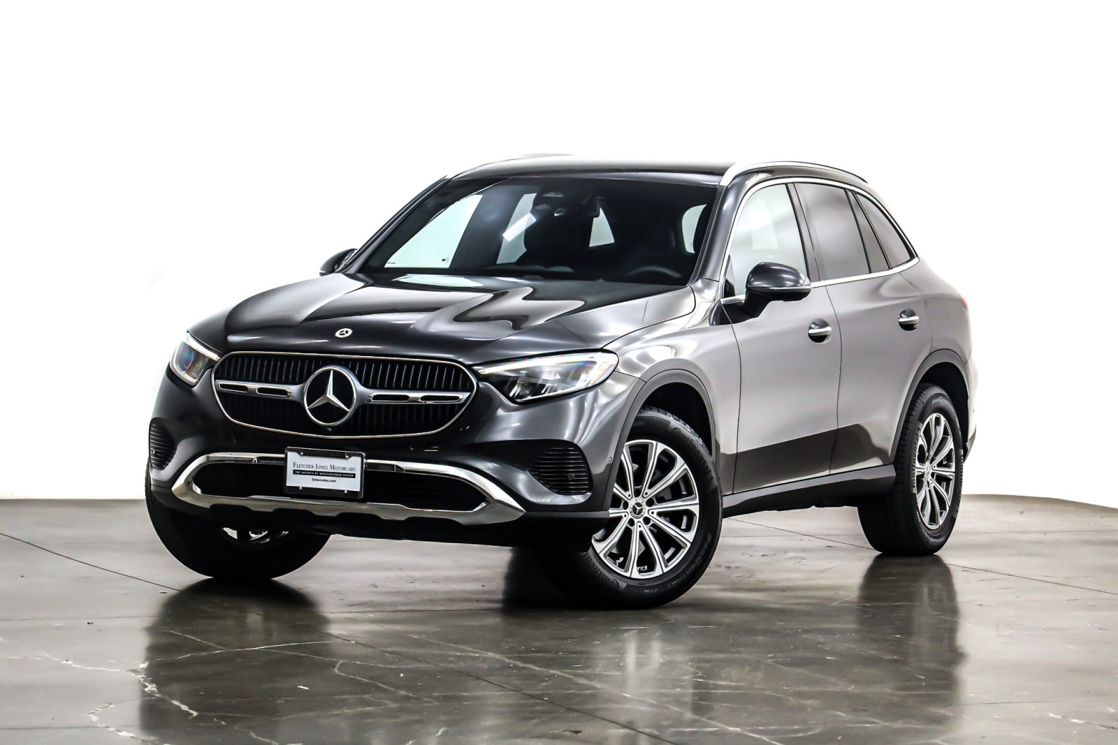 2025 Mercedes-Benz GLC Base's photo