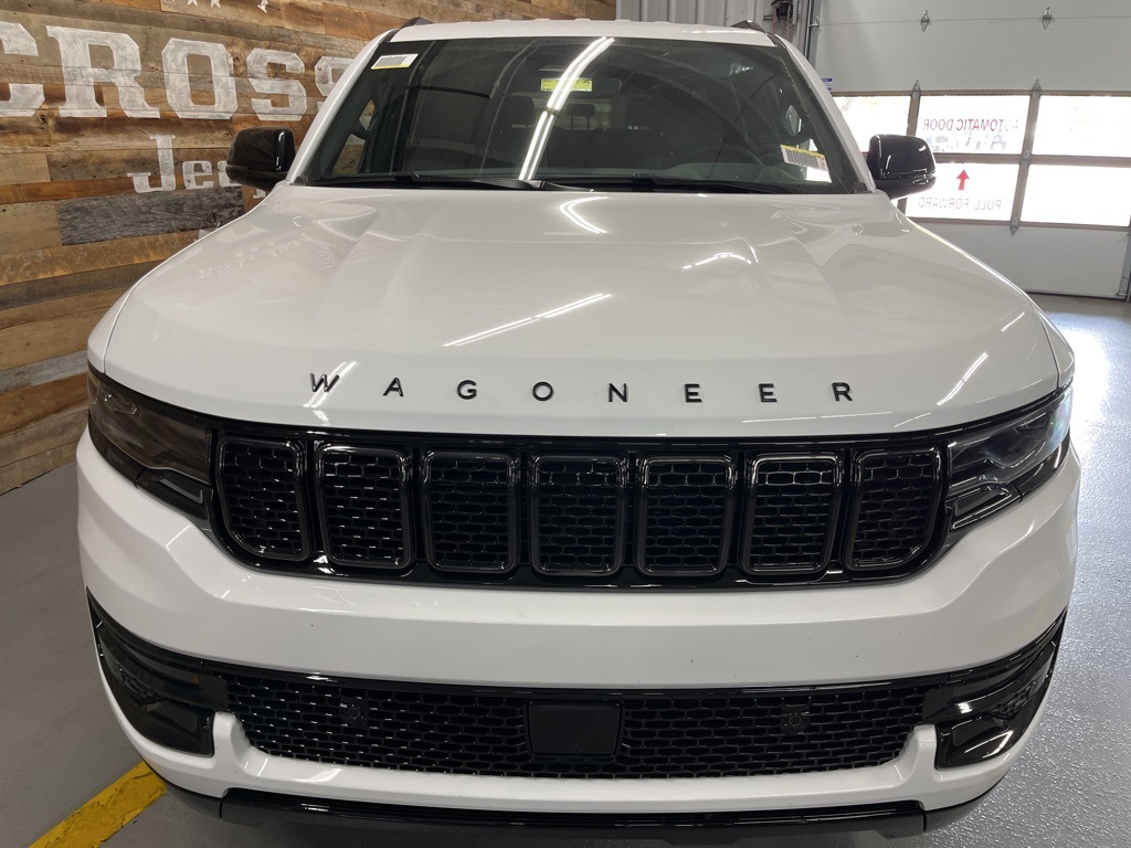 2025 Jeep Wagoneer L Carbide photo 17