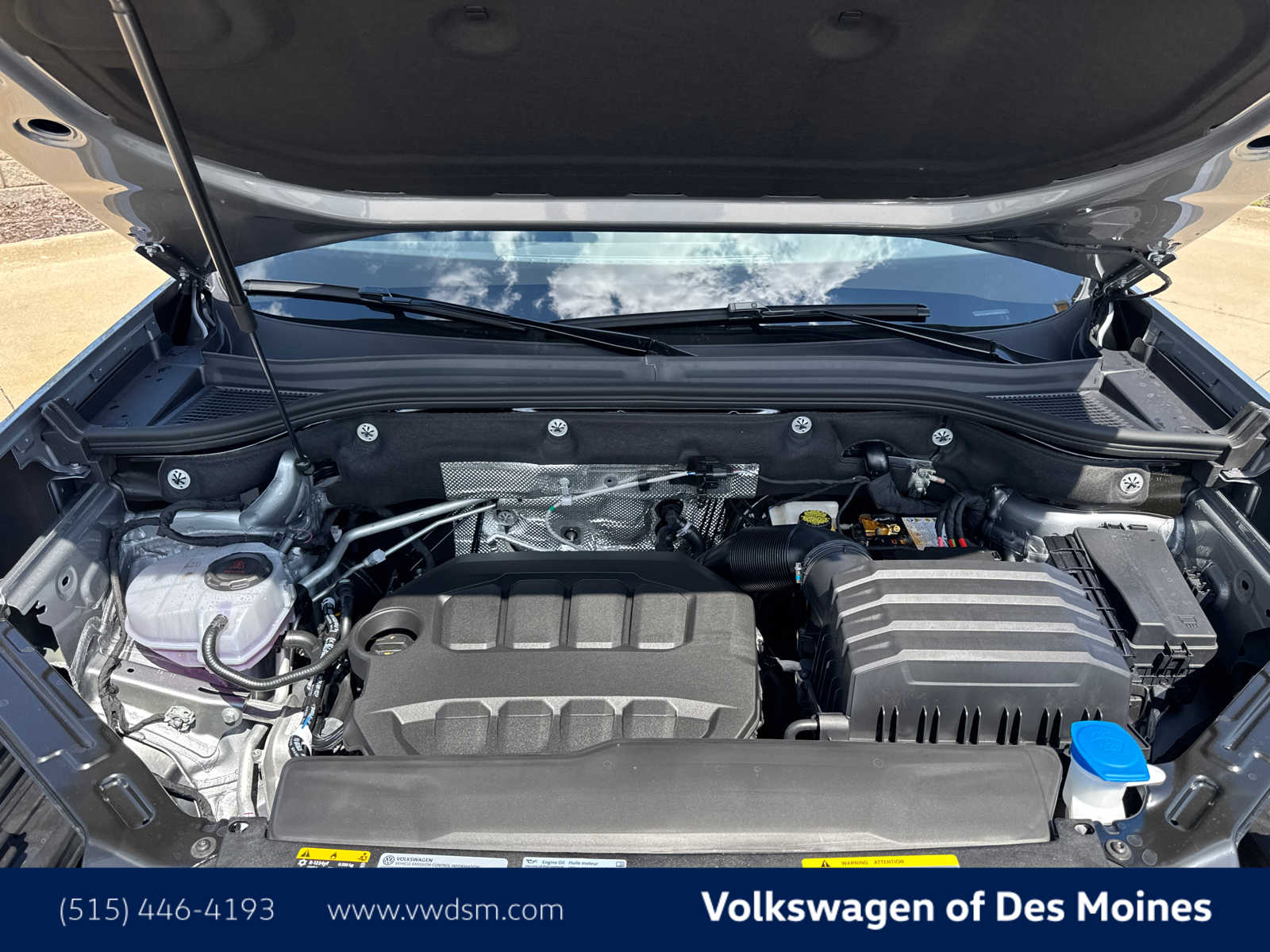 2026 Volkswagen Atlas Cross Sport SE Technology photo 9