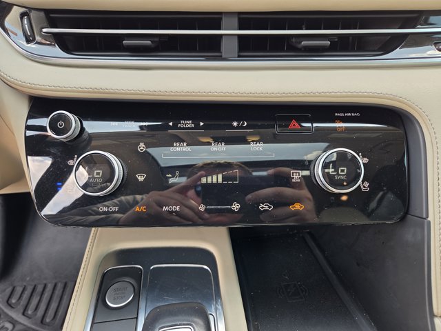 2023 Infiniti QX60 Luxe photo 18