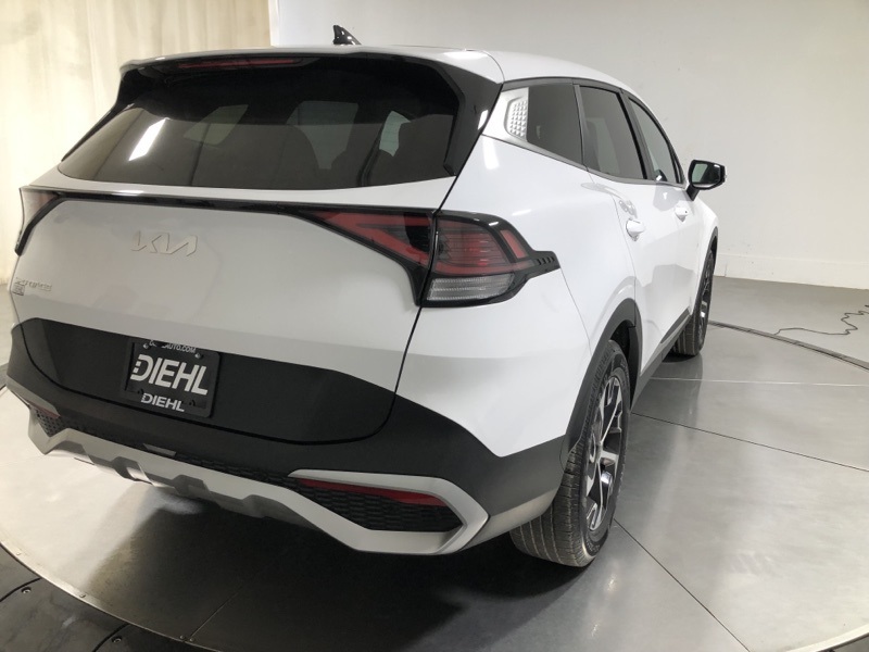 2023 Kia Sportage EX photo 7