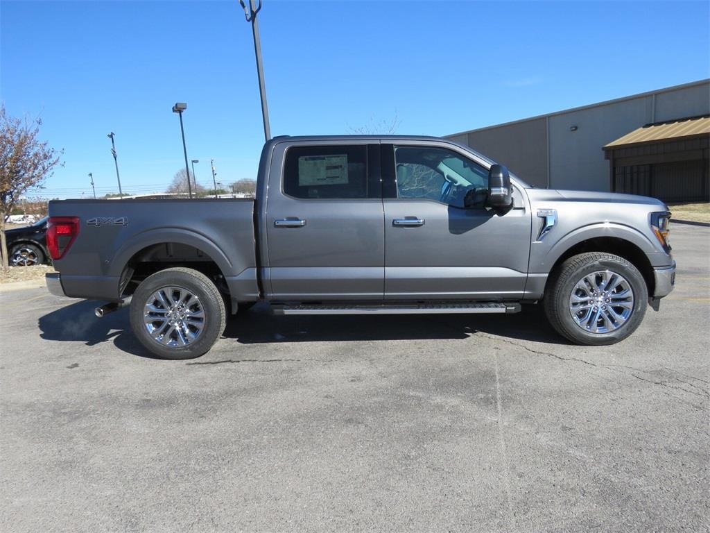 2025 Ford F-150 XLT photo 3
