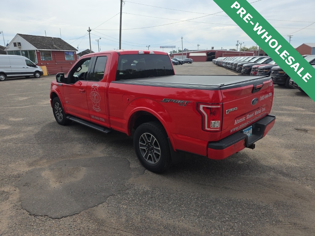 2015 Ford F-150 XLT photo 4