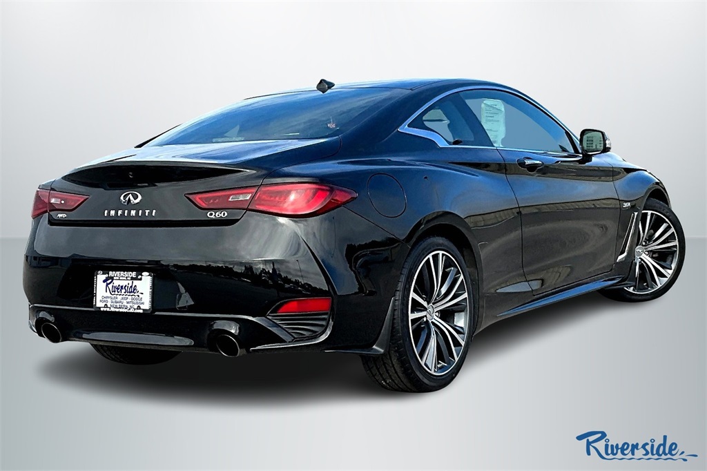 2017 Infiniti Q60 3.0t Premium photo 5