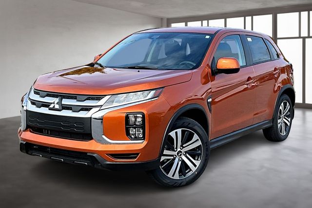 2025 Mitsubishi Outlander Sport ES photo 2