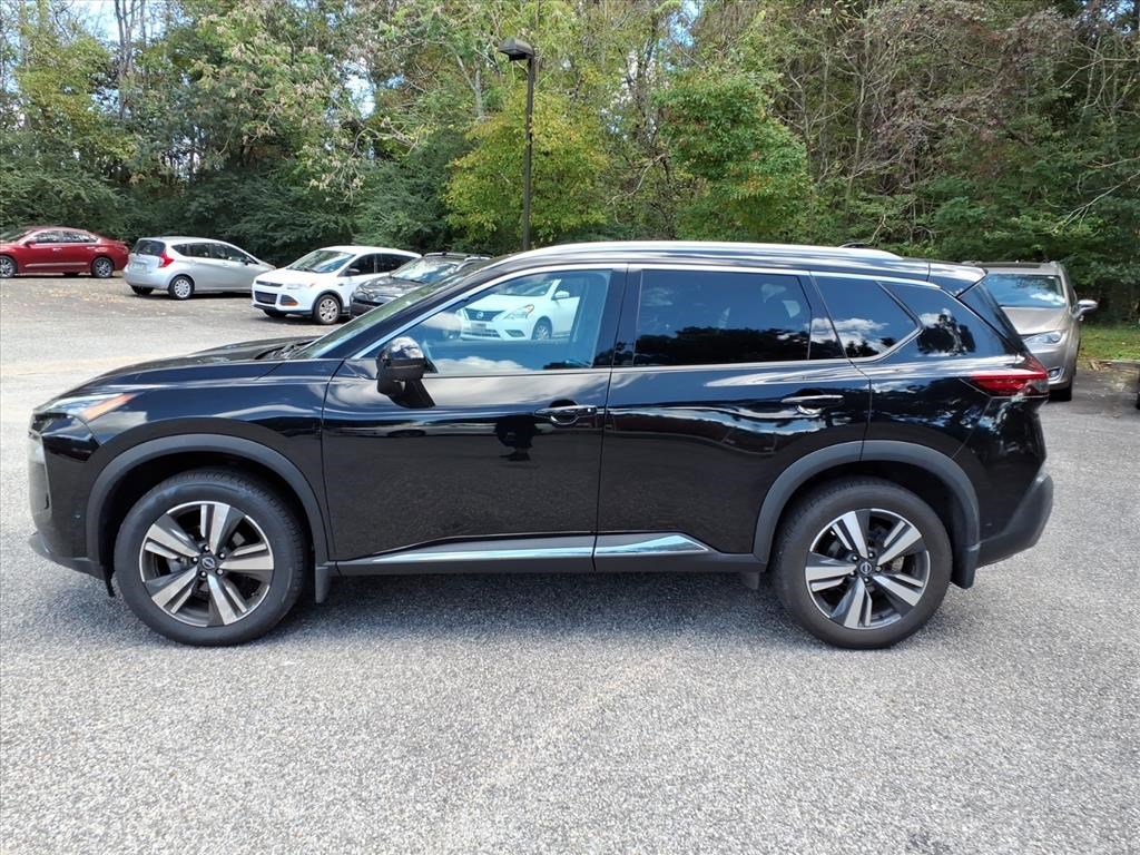 2023 Nissan Rogue SL photo 5