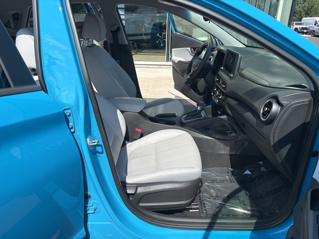 2023 Hyundai Kona SEL photo 10