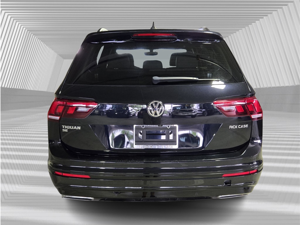 2021 Volkswagen Tiguan SE R-Line Black photo 4