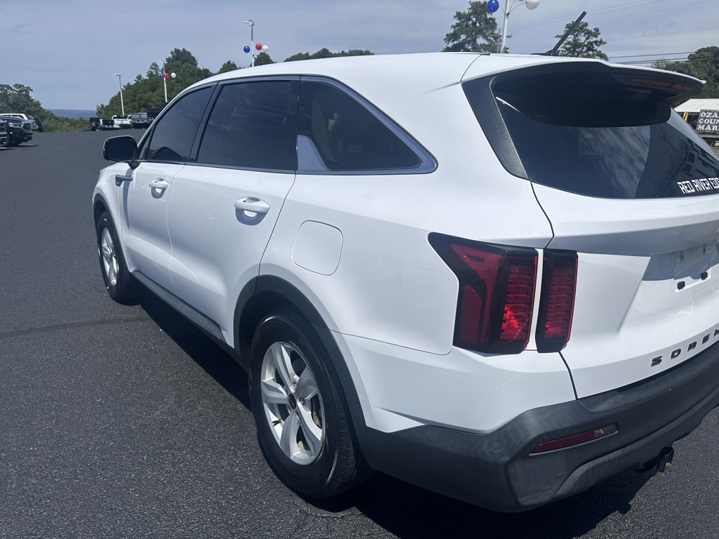 2021 Kia Sorento LX photo 21