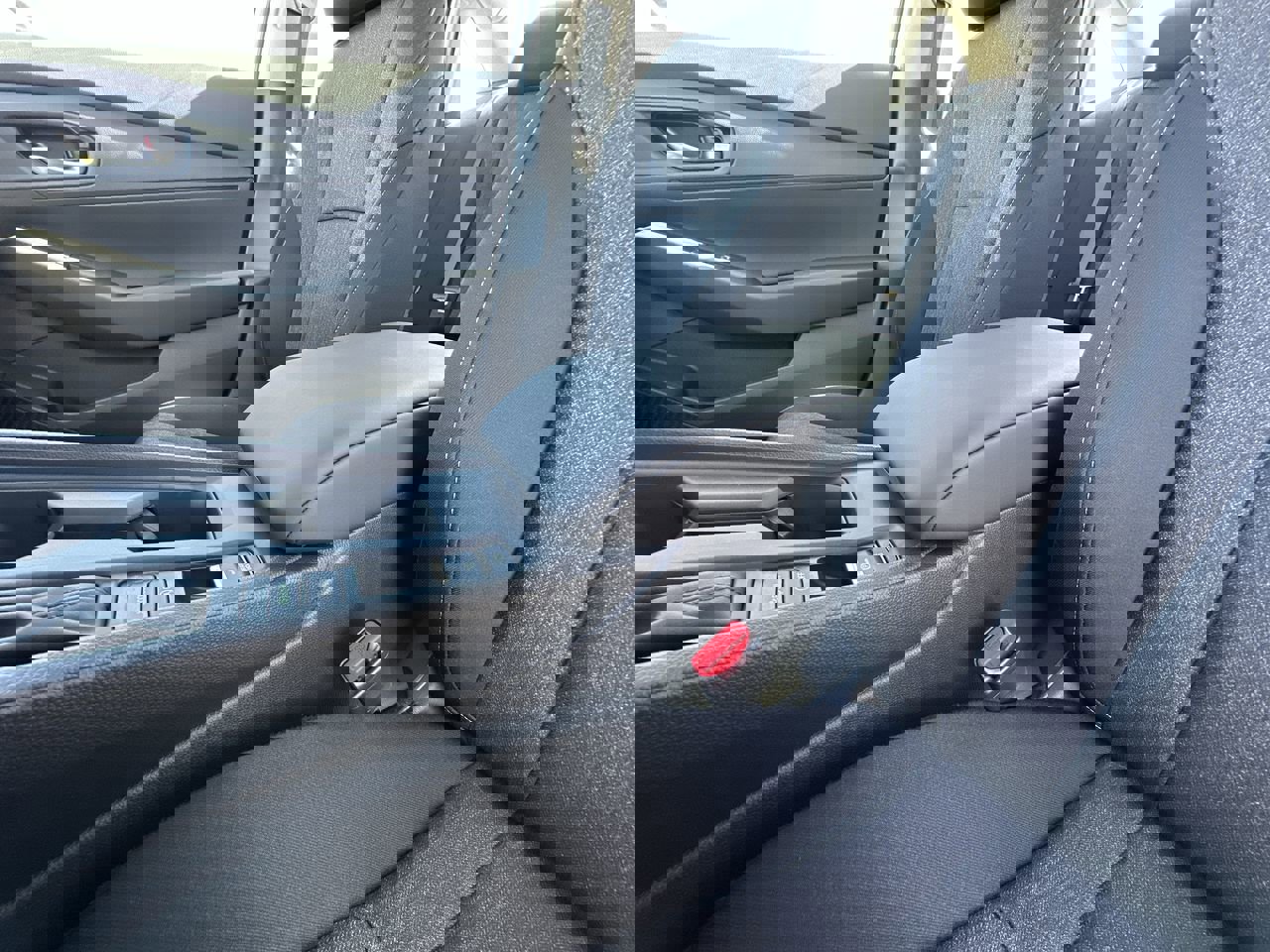 2025 Honda Accord 1.5T LX photo 17