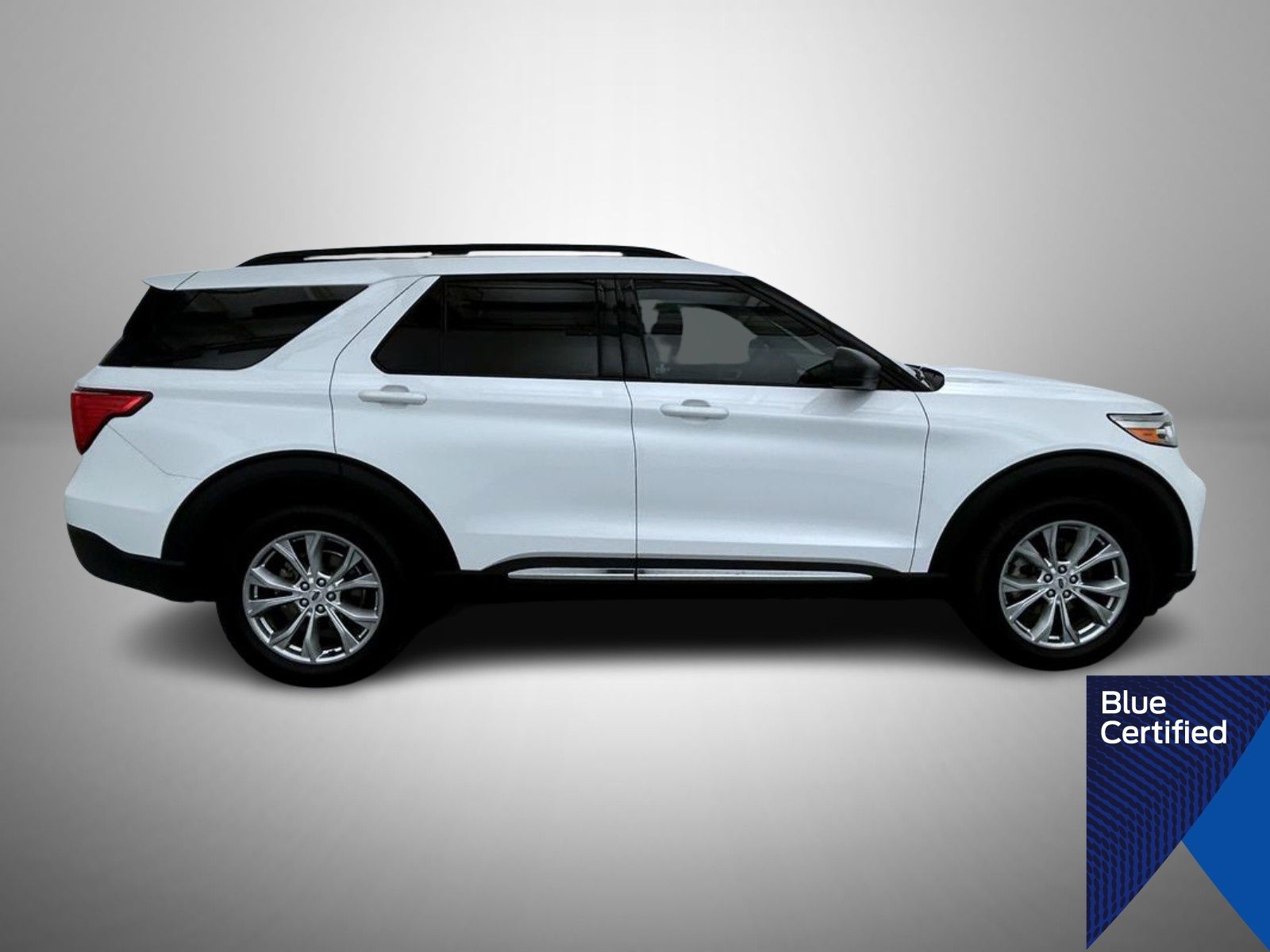2021 Ford Explorer XLT photo 3
