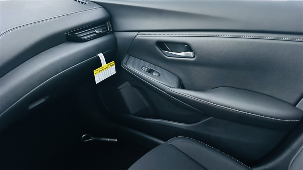 2025 Nissan Sentra SV photo 24