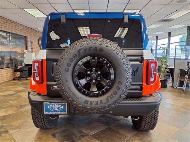 2025 Ford Bronco First Edition photo 3