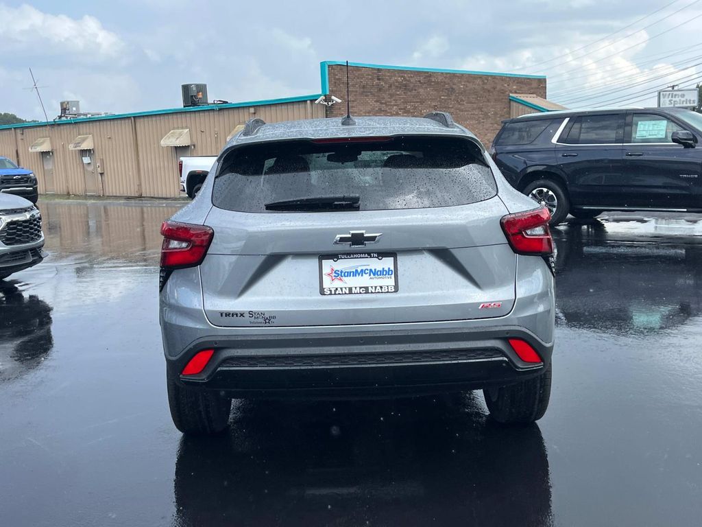 2025 Chevrolet Trax photo 6
