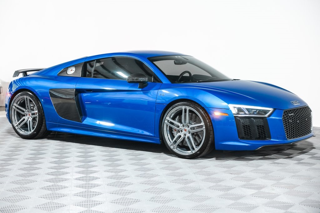 2017 Audi R8 5.2 V10 Plus Coupe photo 4