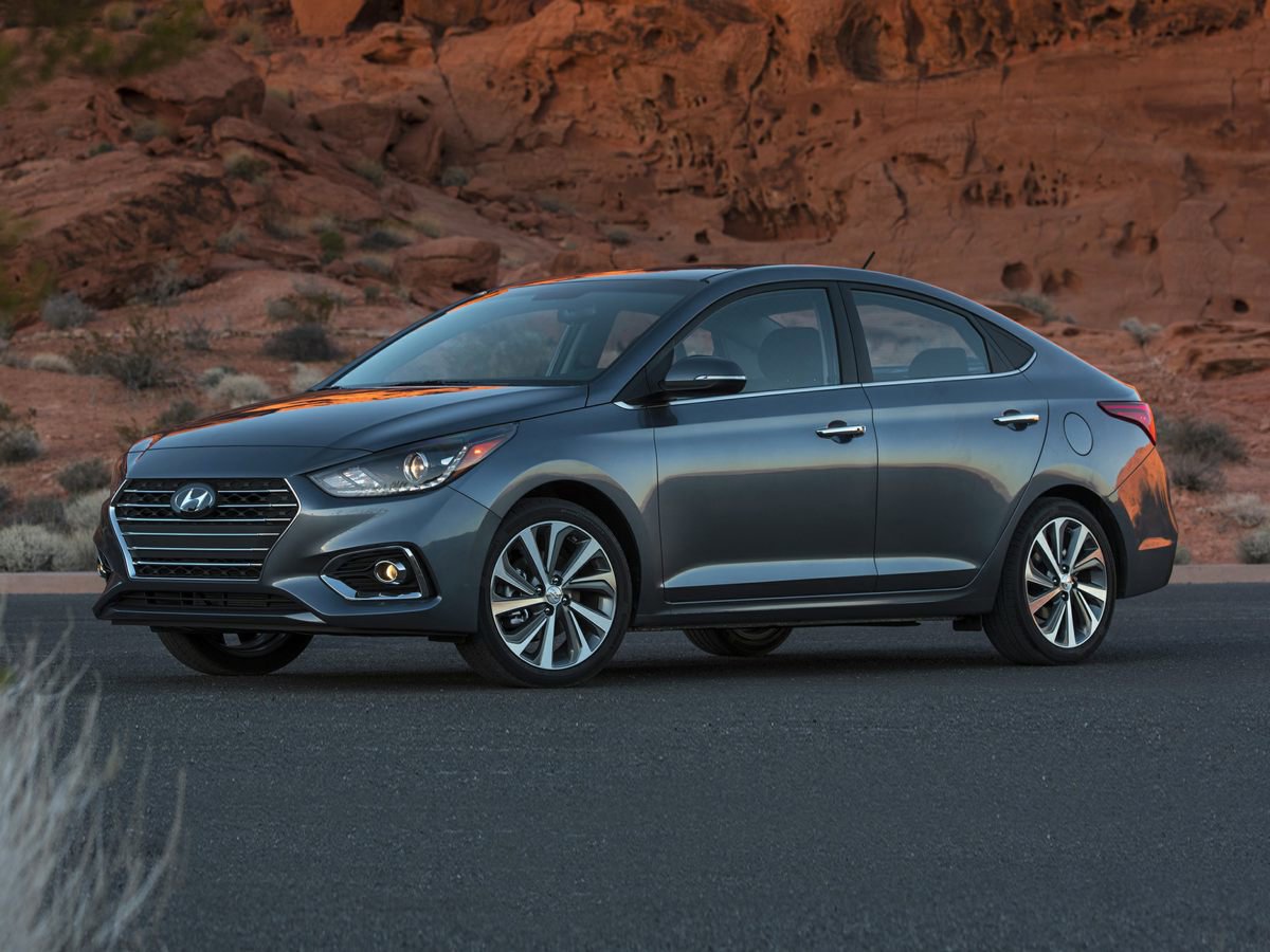 2020 Hyundai Accent SE's photo