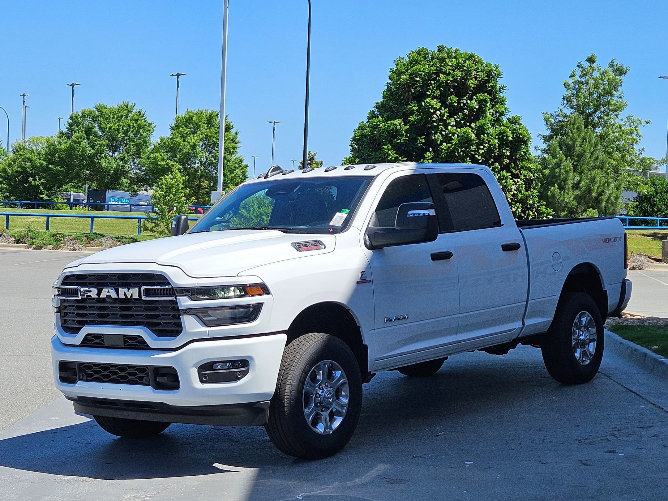 2025 Ram 2500 Big Horn photo 3