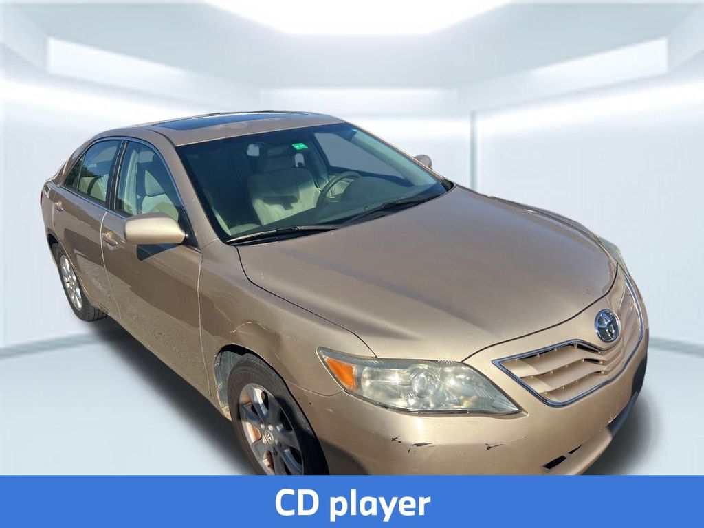 2011 Toyota Camry LE photo 2