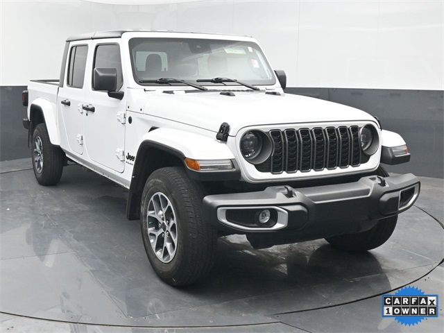 2024 Jeep Gladiator Sport S's photo