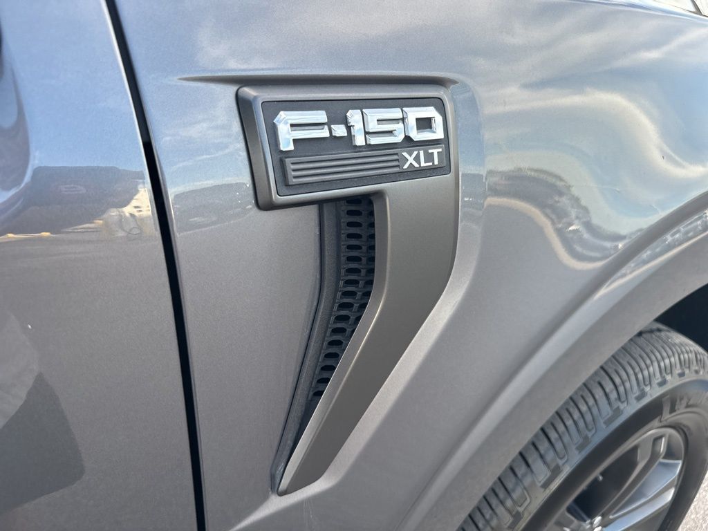 2021 Ford F-150 XLT photo 43