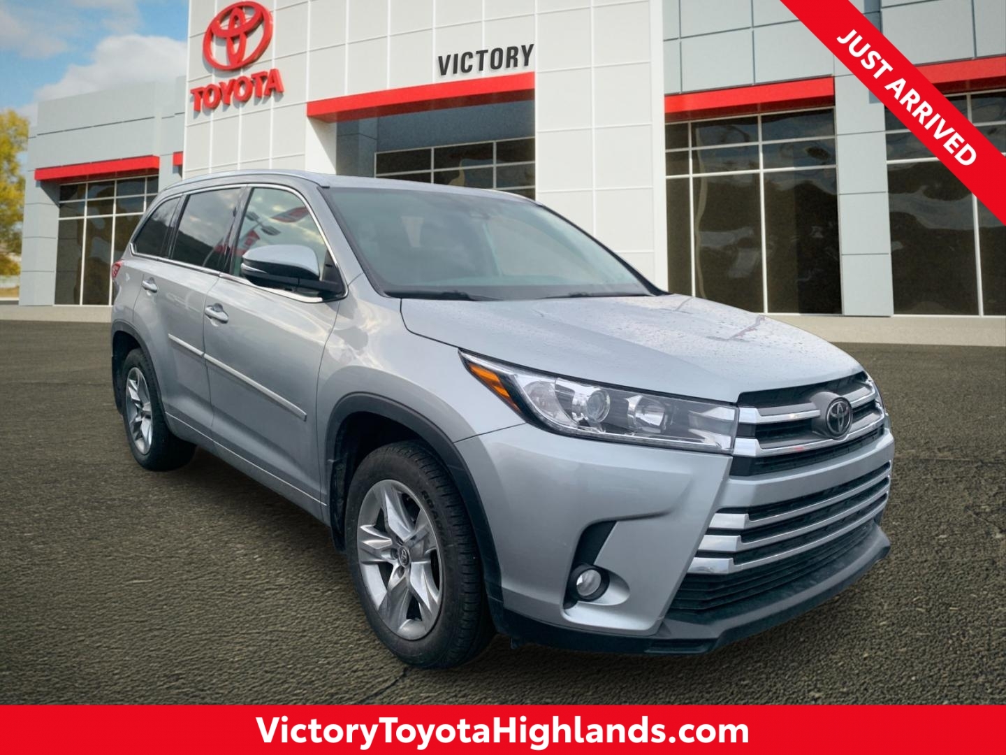 2018 Toyota Highlander Limited's photo