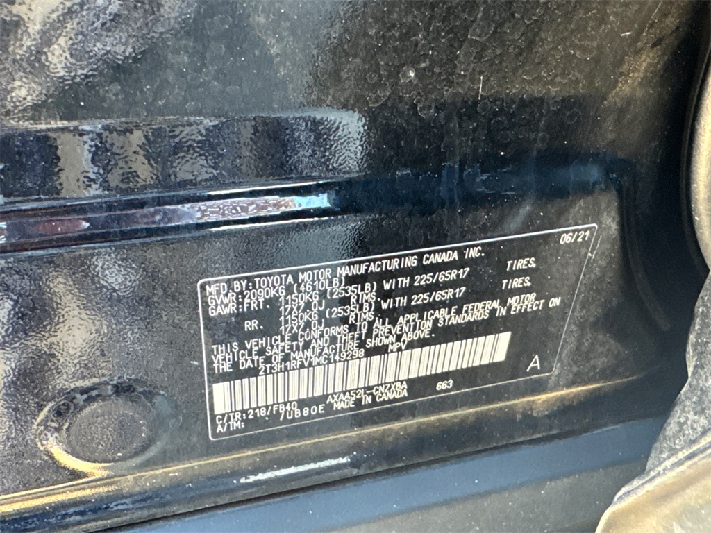 2021 Toyota RAV4 LE photo 31