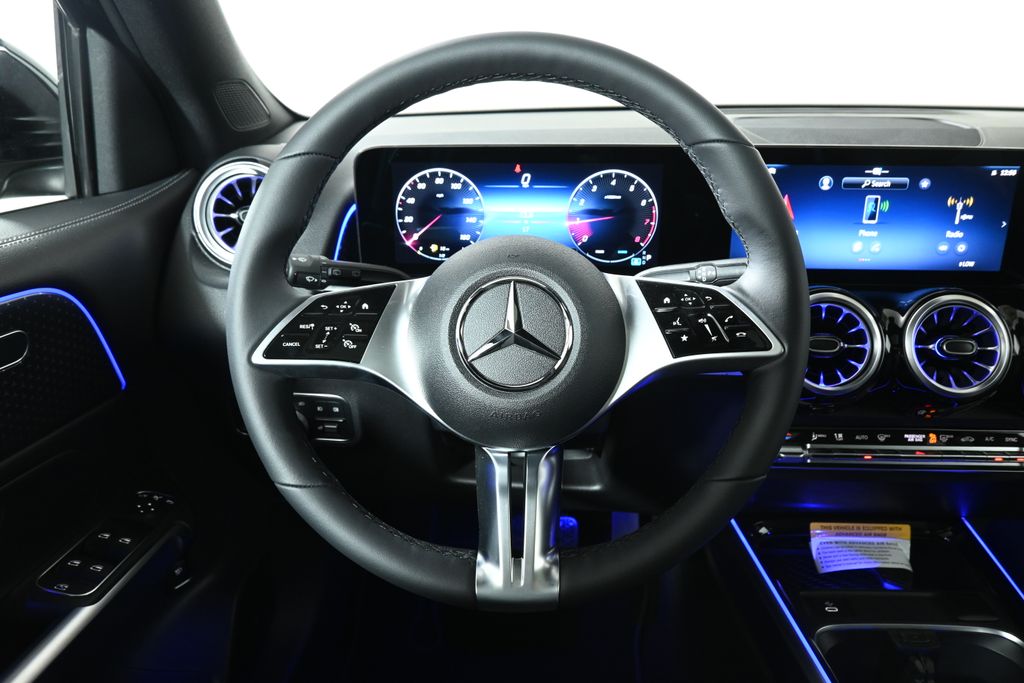 2025 Mercedes Benz GLB 250 4MATIC photo 12