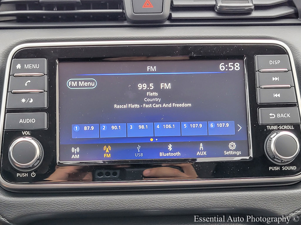 2025 Nissan Versa S photo 12
