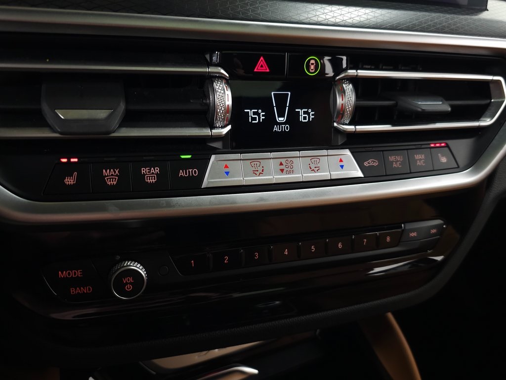 2023 BMW X4 - Image 33