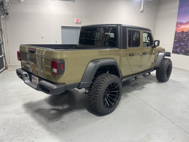 2025 Jeep Gladiator Sport S photo 3