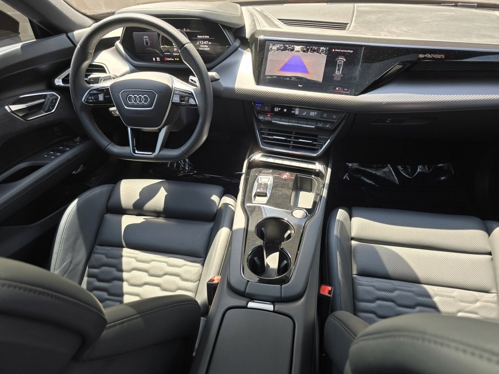 2023 Audi e-tron GT Premium Plus photo 33